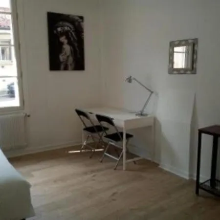 Donna Jacuzzi Jardin Billard Centre La Breche